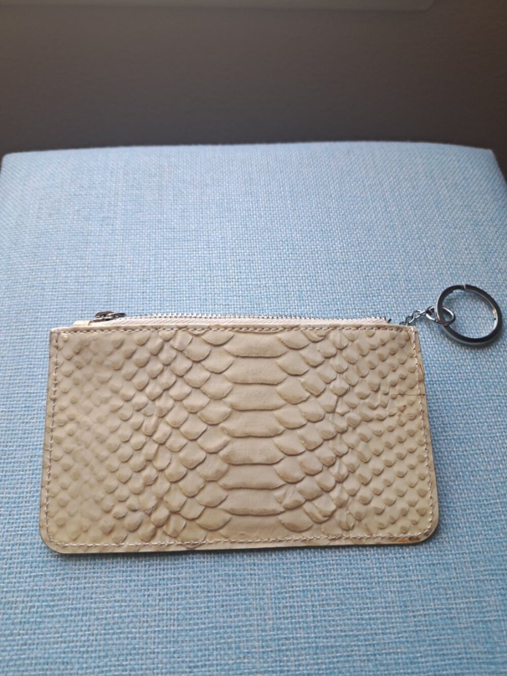 Lodis Cream Leather Coin Purse Keychain Card Holder Zip Pouch Textured Wallet
